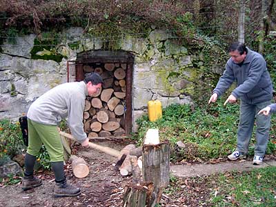 Túrázz és ünnepelj velünk! - Kisírtáspuszta - Így, így vágd a fát!