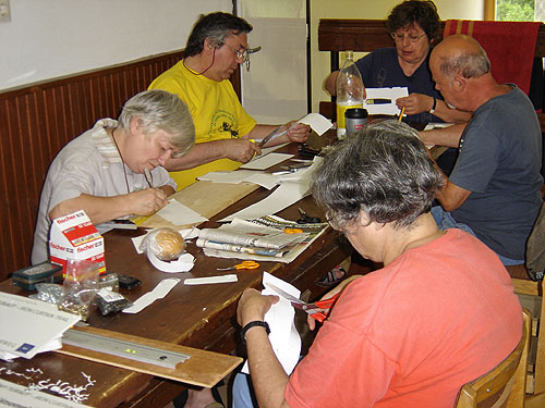 Őrségi festés - Mindenki dolgozik