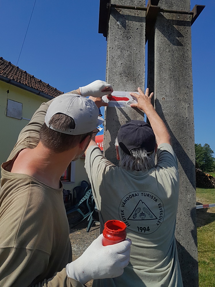 Őrségi turistaút-festés